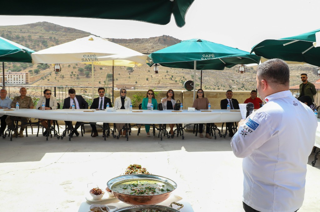 SAVUR'UN EŞSİZ LEZZETLERİ TÜRK MUTFAĞI HAFTASI'NDA SUNULDU 